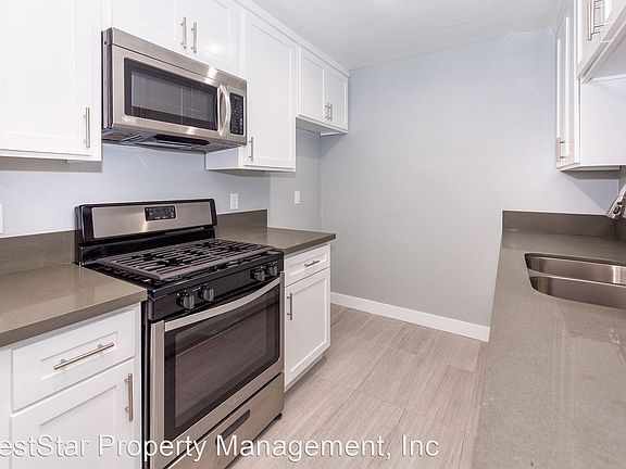 5th image of 916 N Inglewood Ave #2