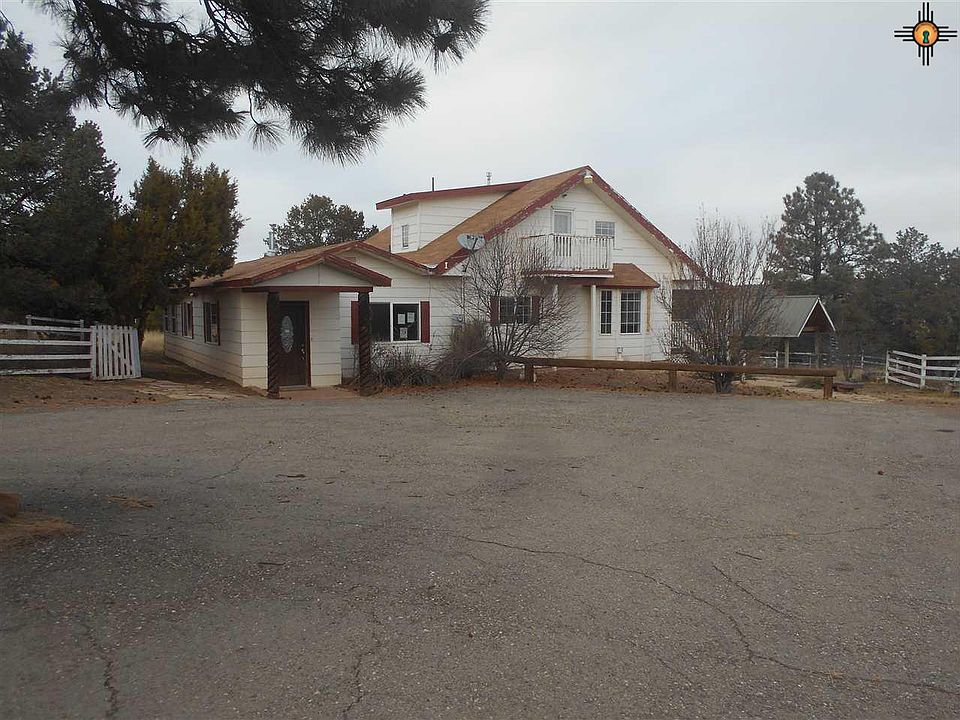 1st image of 24 Flagstone Dr