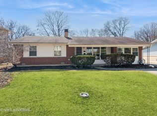 549 Laurel St, Elk Grove Village, IL 60007