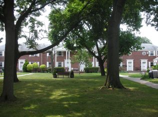 261-24 Langston Ave. #FL 1ST, Glen Oaks, NY 11004