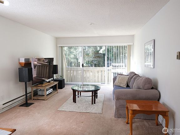 3rd image of 4823 180th Street SW #H-204