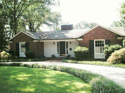 1st image of 223 1/2 W Park Dr
