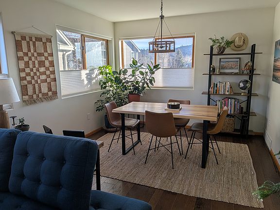 3rd image of 211 Welch Dr