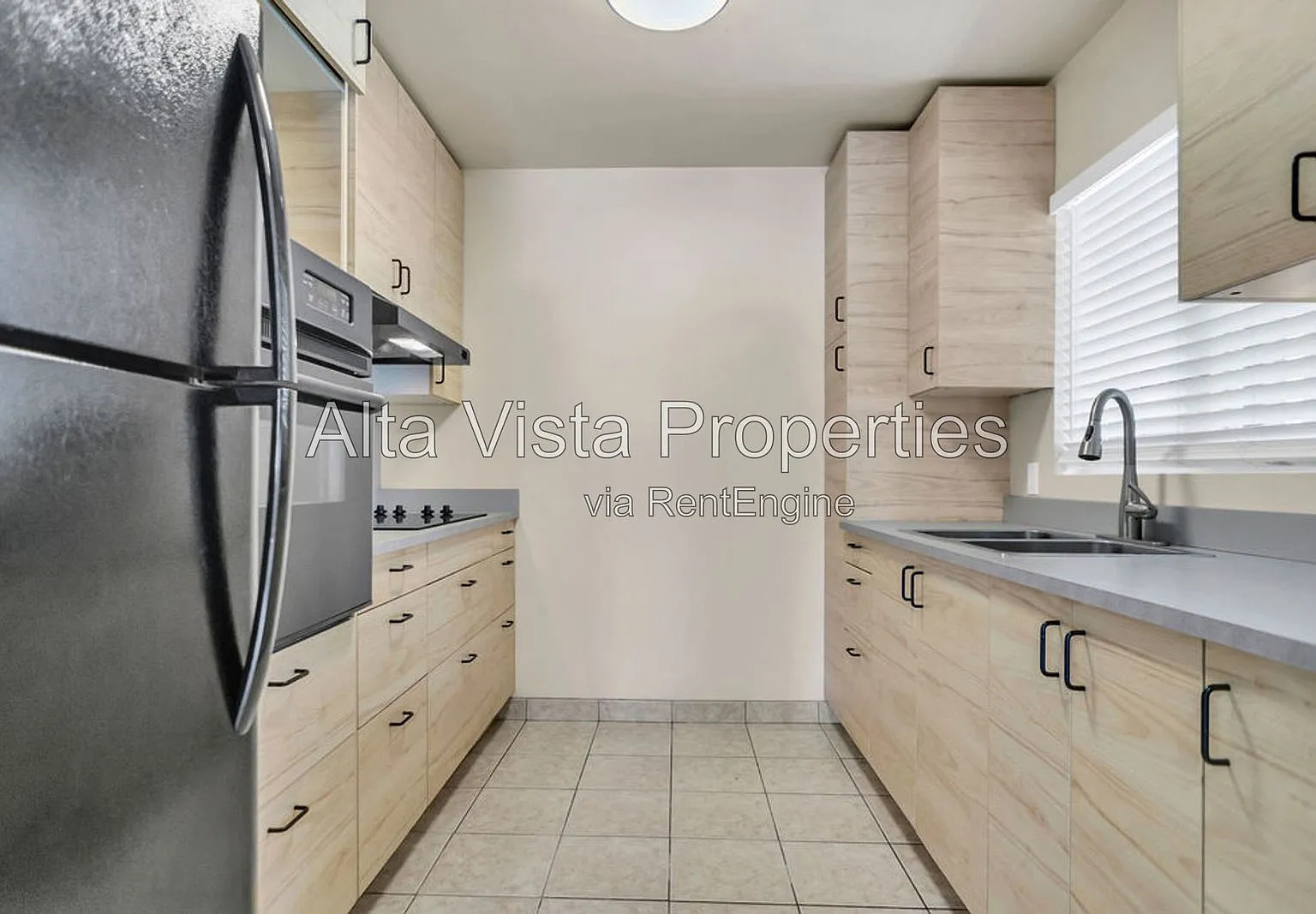2 bed, 1.0 bath, 768 sqft, $3,995 — Photo 1