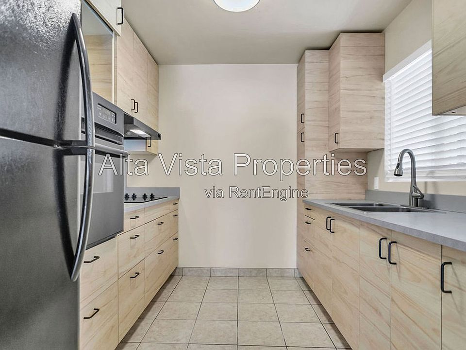 1st image of 425 Bonair St APT 1
