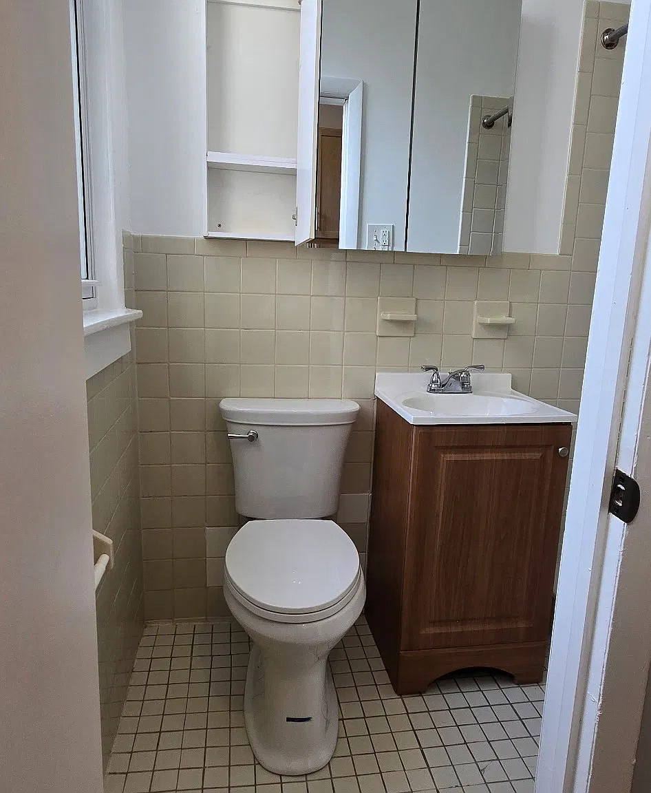 1 bed, $2,600 — Photo 4