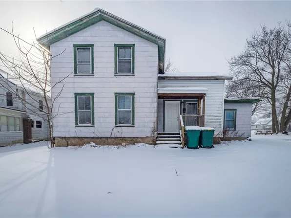 54 Gardeau St, Perry, NY 14530