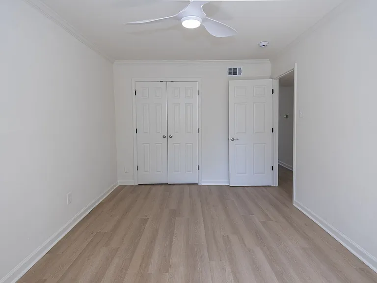 1100 Park Ln #202 — Photo 18