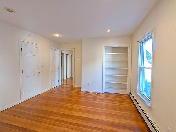 5th image of 10 Locke St