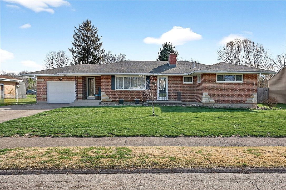 805 N Monroe Dr, Xenia, OH 45385 | Zillow