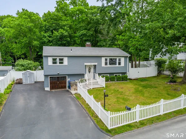 26 Pleasant Street, Bethel, CT 06801