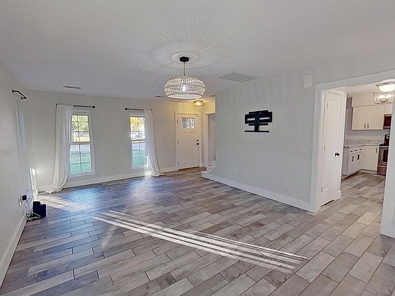 5th image of 2901 Carthage Dr