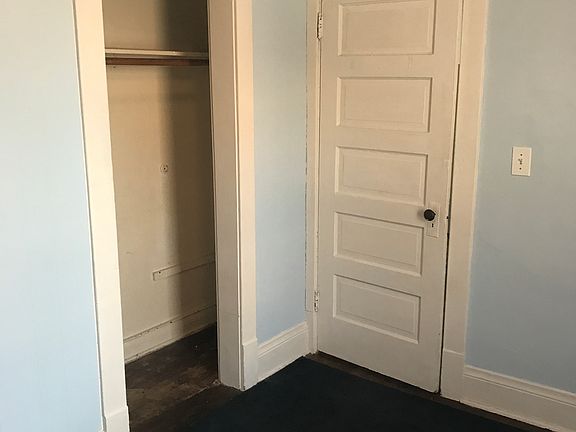 3rd image of 6338 W National Ave