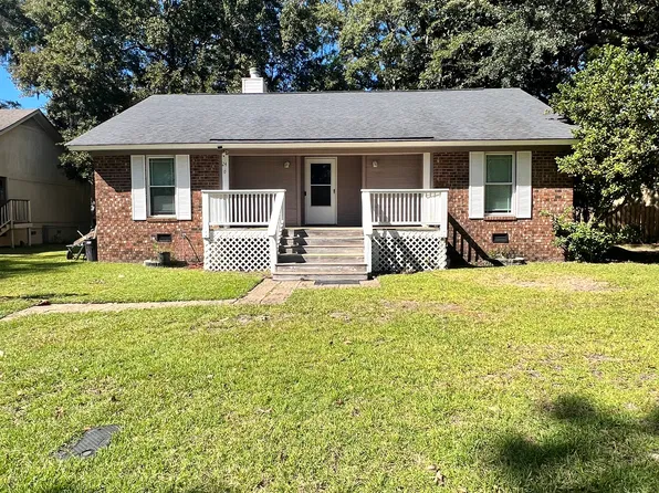 24 E Deerwood Rd, Savannah, GA 31410