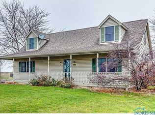 25450 N Fostoria Rd, Genoa, OH 43430