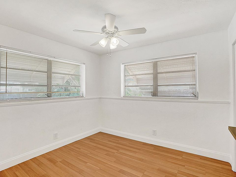 1st image of 1131 SW 32nd Ct