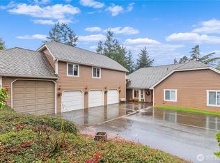 3836 Bay Ln, Anacortes, WA 98221