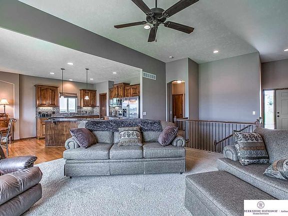 3rd image of 2210 Kara Dr