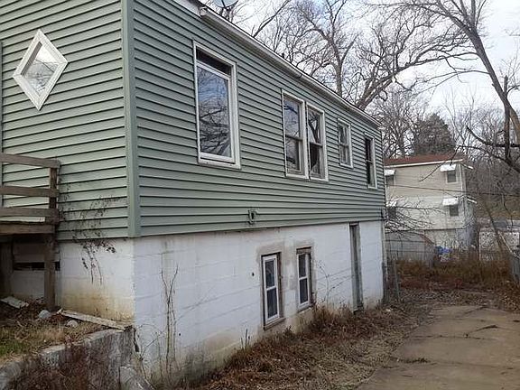 2nd image of 8814 E 9th St