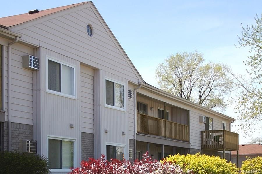 1st image of 1303 Kirts Blvd APT 227