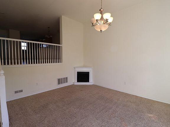 3rd image of 13 Fuller Cir
