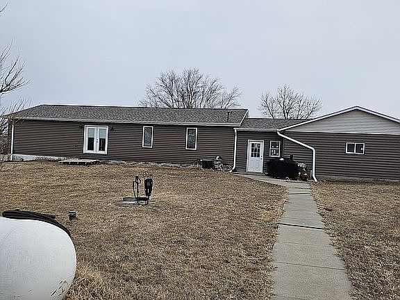 5th image of 810 County Road 14