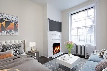 Rented by R New York