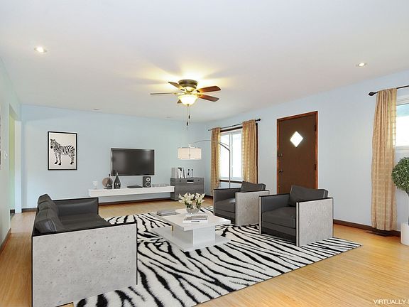 3rd image of 169 Cypress Dr