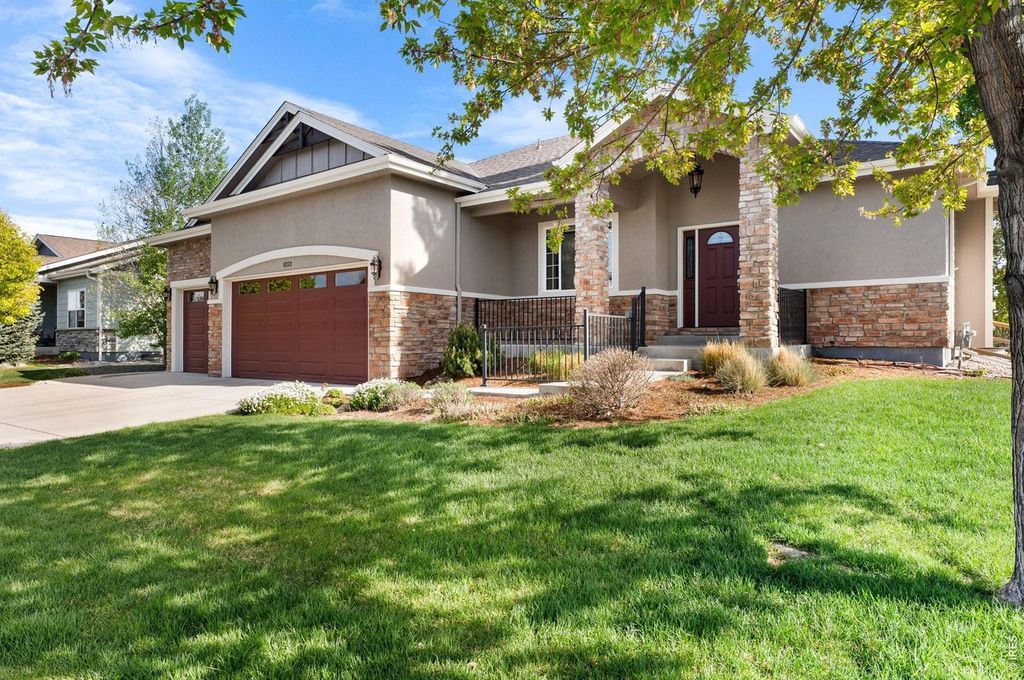 8213 Cherry Blossom Dr