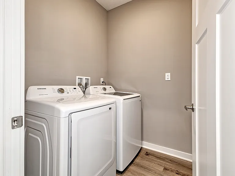 287 Olivia Dr — Photo 20