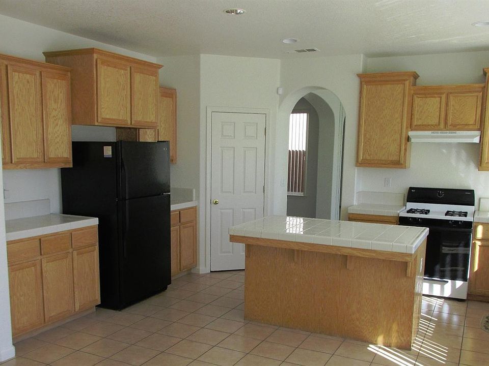 2nd image of 2255 Cantania Ct