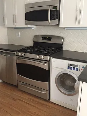 Rented by Bohemia Realty Group | media 17