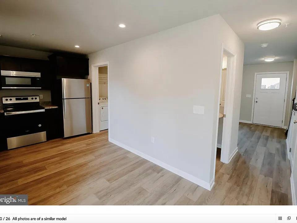 40 Ashburg Dr