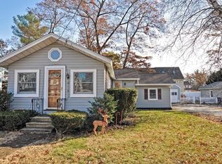 12 Dobson St, Wilmington, MA 01887