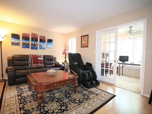 4th image of 212 Summit North Dr NE #212