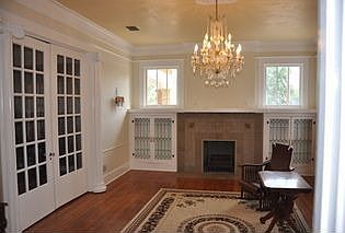 2nd image of 503 Oak Ave