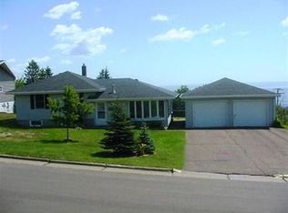 1404 Boulevard Pl, Duluth, MN 55811