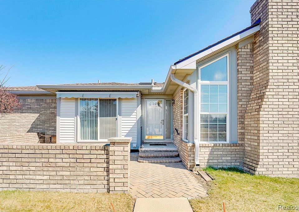1st image of 48636 French Creek Ct