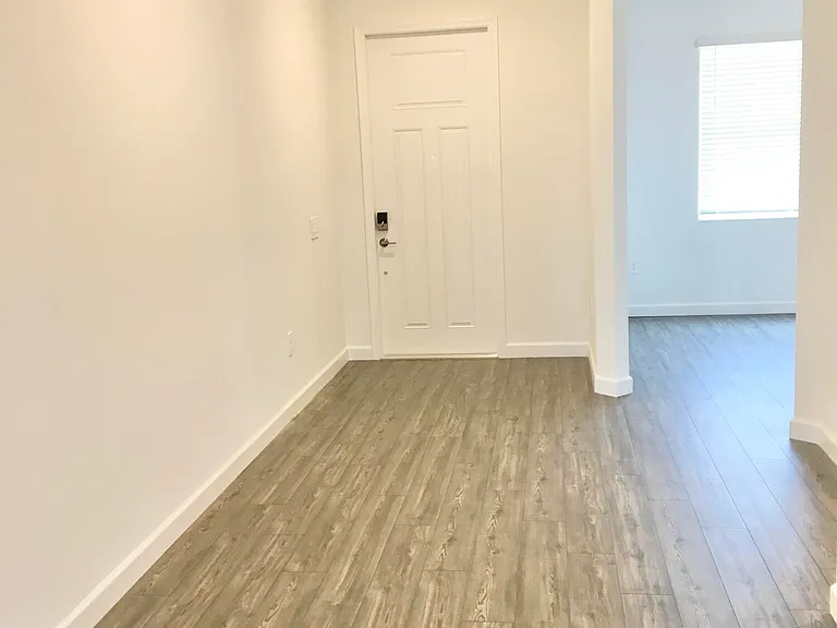 12226 SW Roma Cir — Photo 3