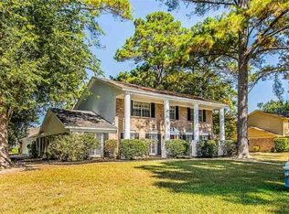 10546 Idlebrook Dr, Houston, TX 77070