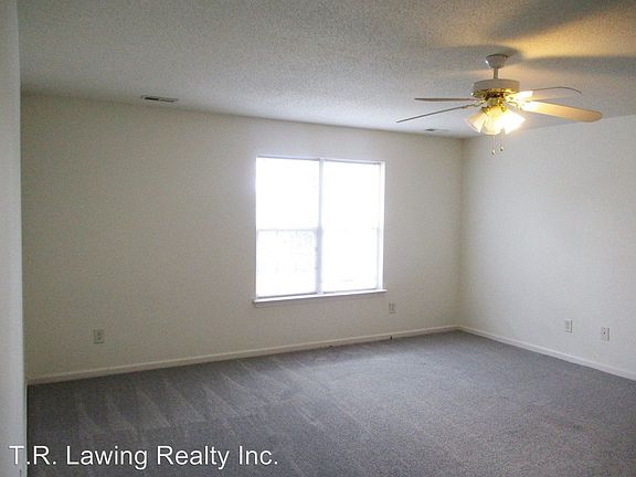 5th image of 8253 Kings Creek Dr