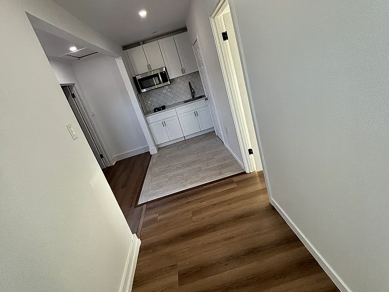 443 W Tichenor St — Photo 6