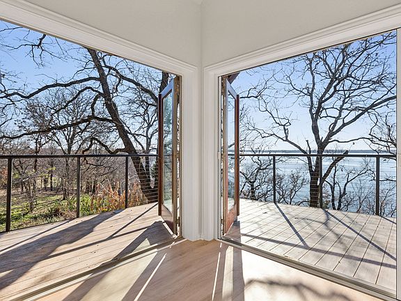 5th image of 540 Diamond Point Dr