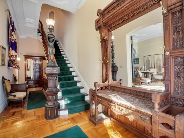 103 Kent St, Brooklyn, NY 11222