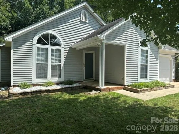 9022 Brad Ct, Matthews, NC 28104