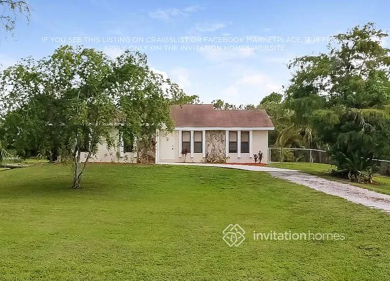 16888 W Aquaduct Dr — Photo 2