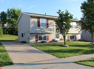 4874 10th St NW, Rochester, MN 55901