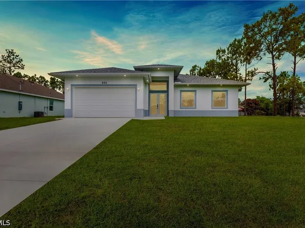 654 Trinity St E, Lehigh Acres, FL 33974