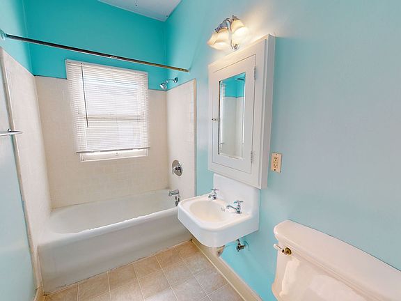 5th image of 812 Orange Grove Ave APT 4