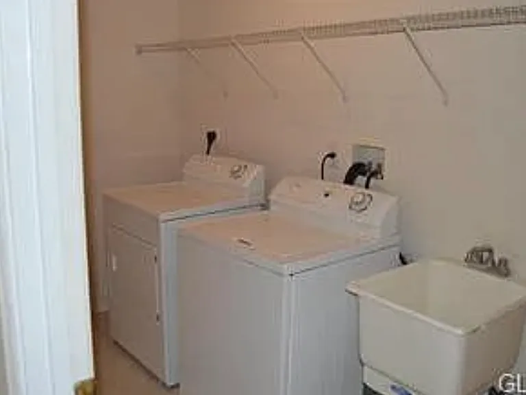 4034 Clubhouse Ct — Photo 5